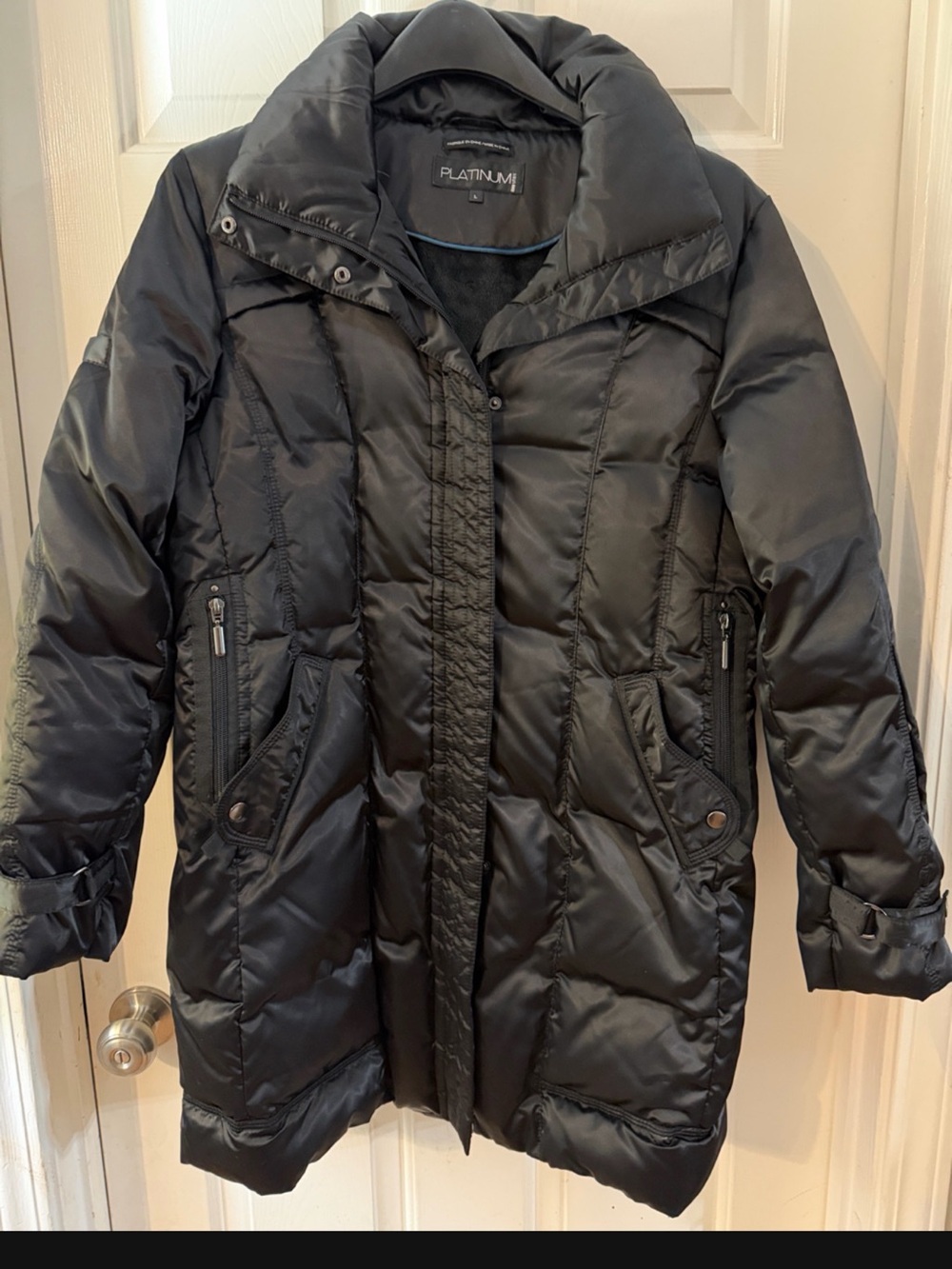Beautiful modern style puffer coat